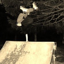 handplant. Foto: Kristoffer Ler&aring;nd. &Aring;kare: Torkel Vigdal.