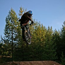 Sten k&ouml;r x-up. Foto: Nick Djupsj&ouml;. &Aring;kare: Erik Stenqvist.