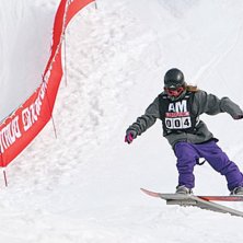 leker med ett stycke bs nosepress p&aring; burton amtou. Foto: tjarrrrru.. typ tysk? ah cool!. &Aring;kare: johanna holmstedt.