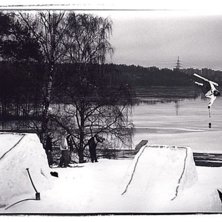 Henke h&aring;ller i sig, i skidan. . &Aring;kare: Henrik Winstedt.