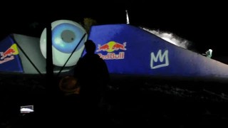 Skidåkning i projektorns ljus