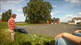 hjalmar selskog på kickebike