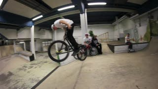 Mark Adern - street, Kfum