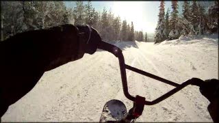 Kåbdalis, ett lungt snowscoot åk i Eriksgatan, april 2011