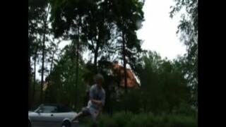 Hugo boy goes studsmatta