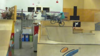 Hangaren - First backflip!