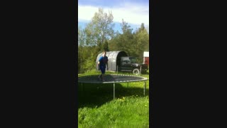 First Try SideFlip från studsmattan :)