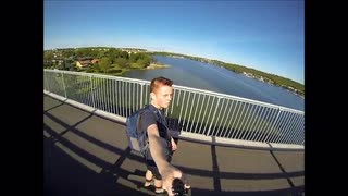 Inviger sommaren på longboard i Motala