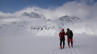 Tre studenter på besök i himmelriket Lyngen