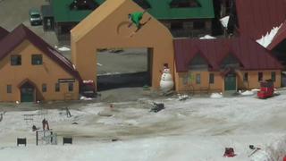 World's First Triple Misty