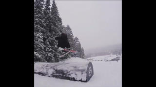 Melvin 6 åker i kläppen snowpark och gör sin första backflip i Kungsberget