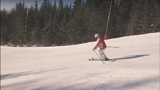 88-åringen Ulla Lindeberg åker skidor