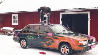 Savage drone skiing in privet slopestylepark, custom painting car