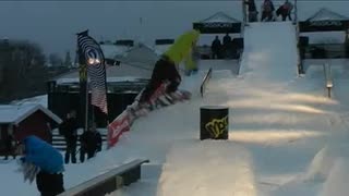 Galen kille bryter näsbenet!