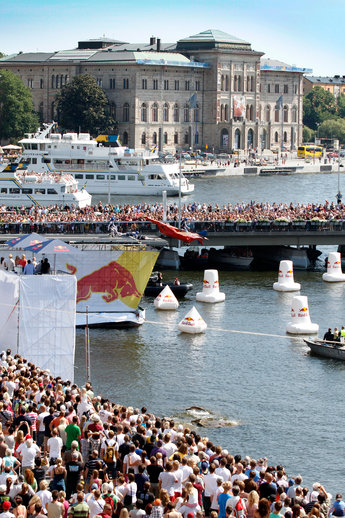 Upp emot 35 000 besökare hade hittat till Flugtag