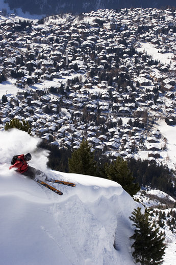 Kristian Lidin spanar in bostads-marknaden i Verbier.
