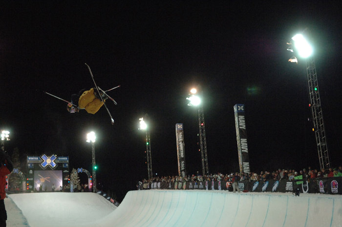 Guld till Tanner Hall i Superpipe.