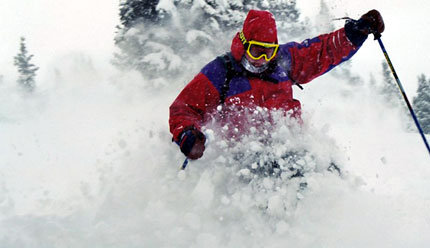 Rickard Nordlund tuggar lössnö på Peak 8 i Breckenridge.