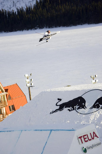 Jon Olsson i en Kangaroo Flip.