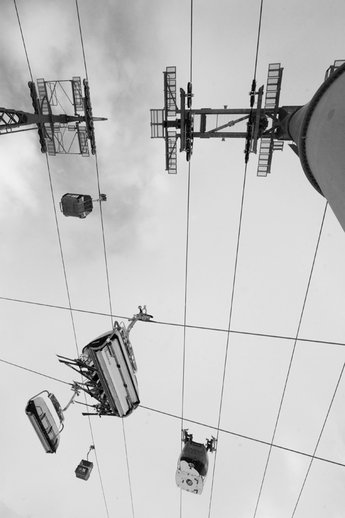 Det börjar bli trångt i Ischgls luftrum, turligt nog är det inte lika trångt på marken.