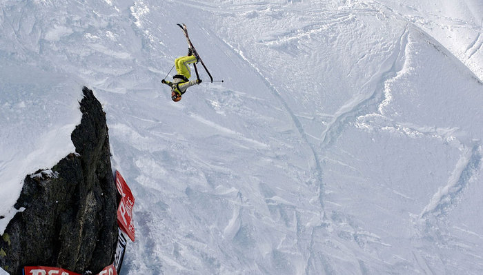 Jon Larsson vänder upp och ner på saker och ting.