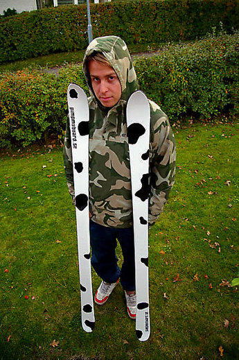 Putte med pimpade skidor.