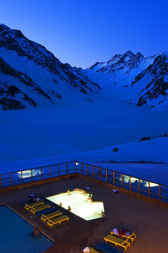 Pool, Inkasjön och bergen. I den ordningen.
