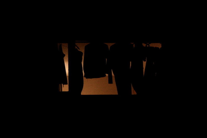 God natt på Best Western med våta kläder som gardiner.