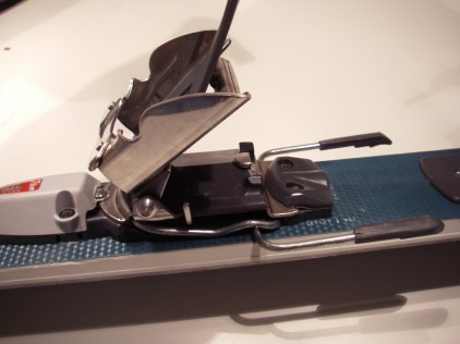 PowerTour i upplåst läge. Skistopper monterad.