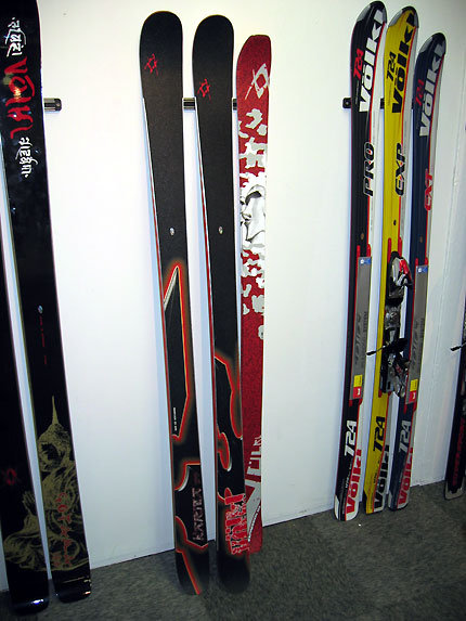Skidor från Völkl