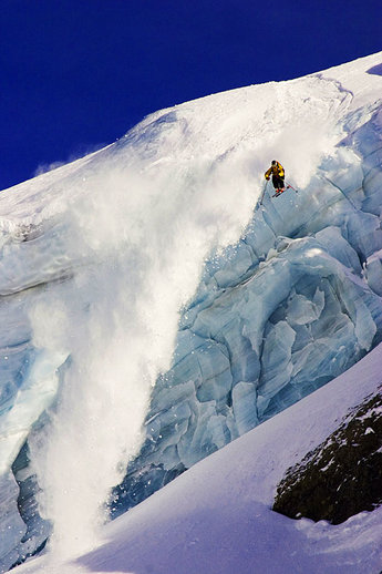 Jamie Pierre tar en väg ner för Steinberg-glaciären som inte är att rekommendera för de flesta.