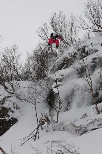 David ”Rosapantern” Magnusson droppar stort.