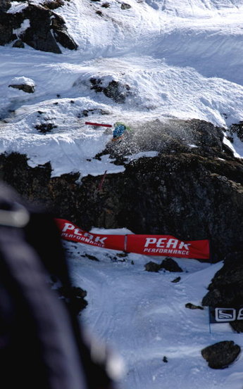 Patrik Pastorn Lund in action. Ett otäckt fall men Patrik klarade sig oskadd.