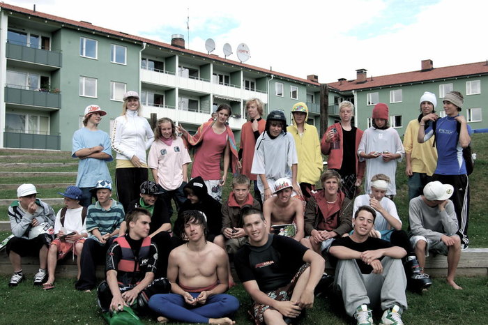 Alla har samlats för en avslutande gruppbild, The End!