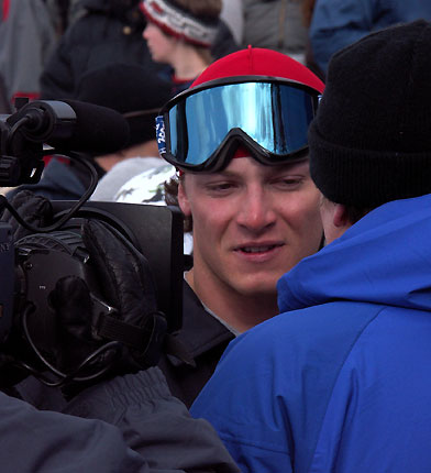 Åkarnas egen favorit, Laurent Favre, jagas av svensk TV.