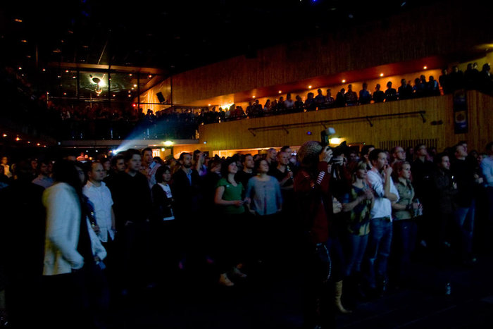 2000 personer hittade till Trädgårn.