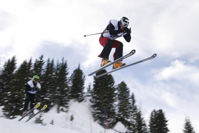 Eliasson (i röda byxor) och Lewén i Flaine.