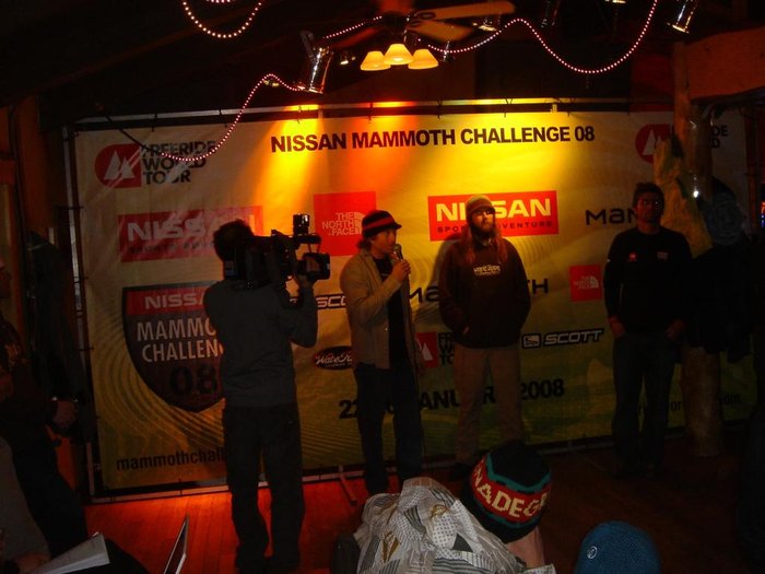 Steve Klassen presenterar eventet.