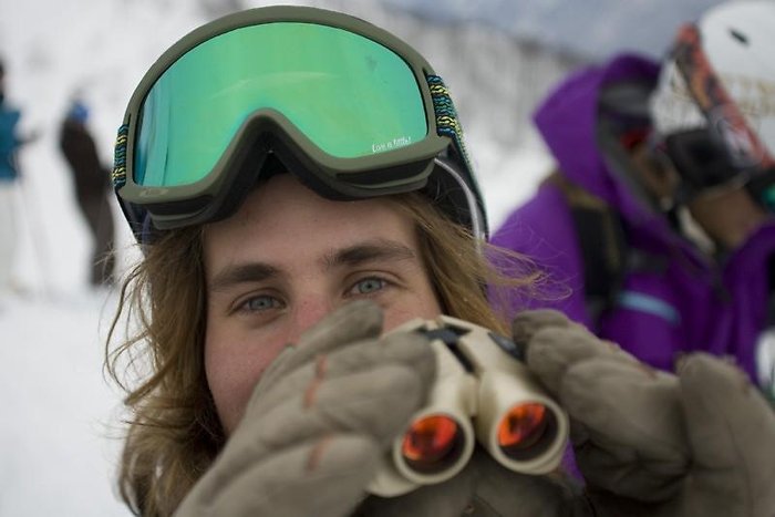 Henrik rekar ut sin håriga vinnarlinje.