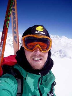 Tomas på toppen av Cho Oyu (8201m)