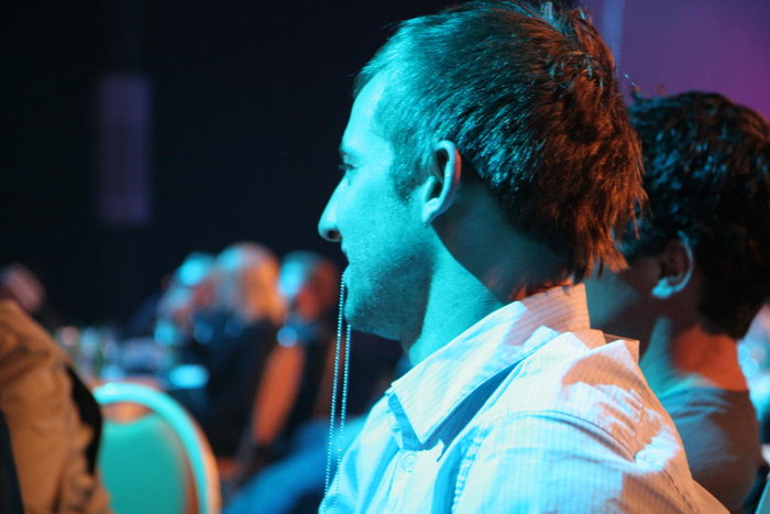 Colby West tuggar på JOSS-nyckeln.