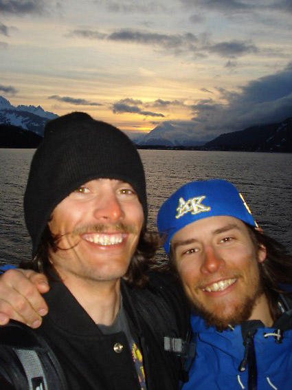 Garhammer och Larsson på väg hem.