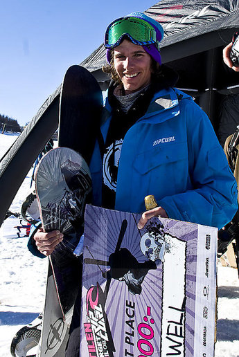 I fredags blev det seger i snowboardklassen för Blayze. Nästa gång kanske på skidor.