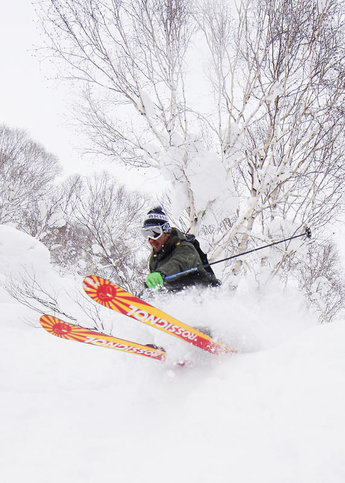 Dan-Marcus i en japansk stilstudie i bakåtvikt.