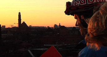 Ur kvällens reportage: Jon vid toppen av Winter Jam-hoppet.