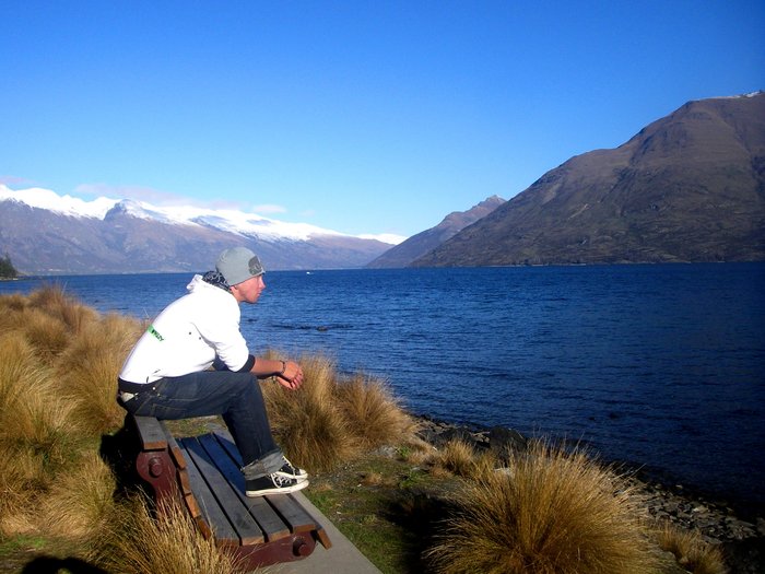 Johan drömmer om puder i solen.