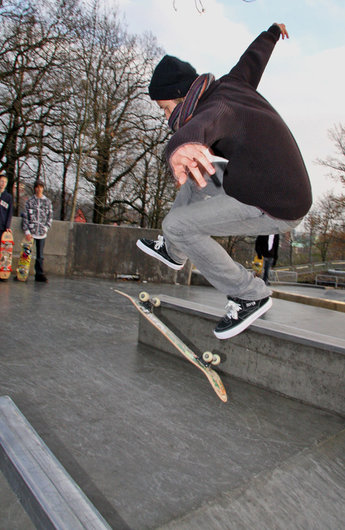 Mattias Borg är skolad av Mr Miyagi – numera är han mästare i både skate och karate.
