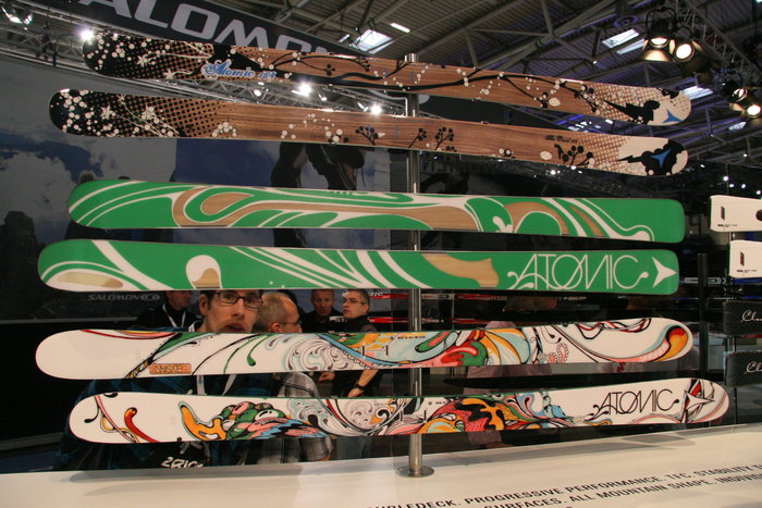 She Devil, 164 cm, 111,7-81-105,7 mm Elysian, 168 cm, 127,5-92-116 mm 