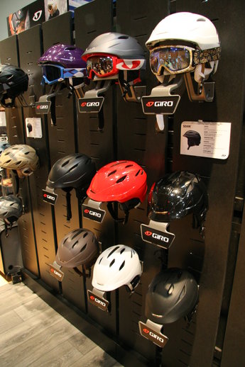 Seam med liten skärm integrerad i formen.