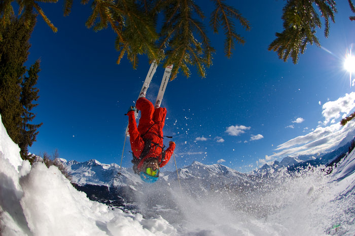 Kristoffer turistflippar i väntan på bättre väder.